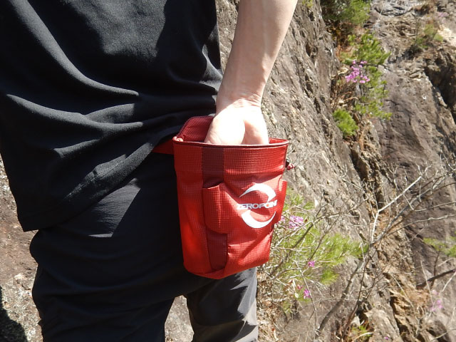 チョークバックを装着している様子。